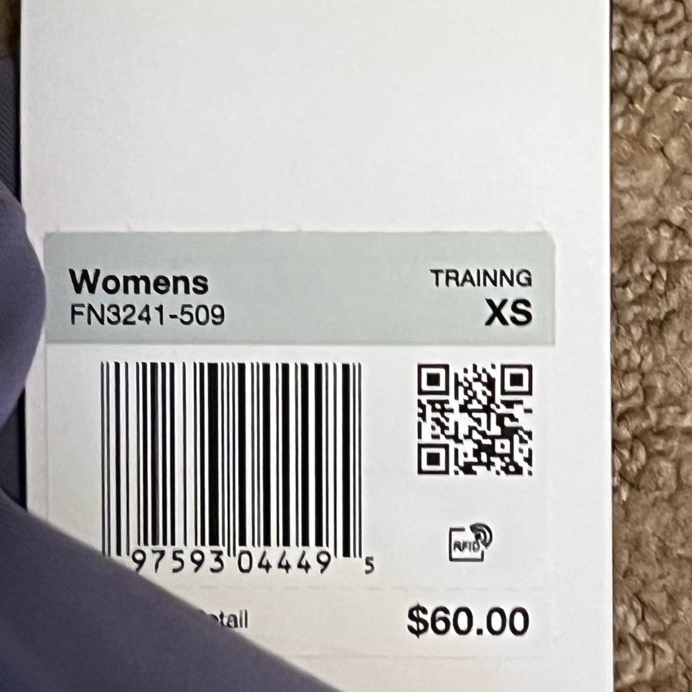 NWT Nike Women's One High-Waisted 7/8 Leggings with Pockets - Picture 3 of 5